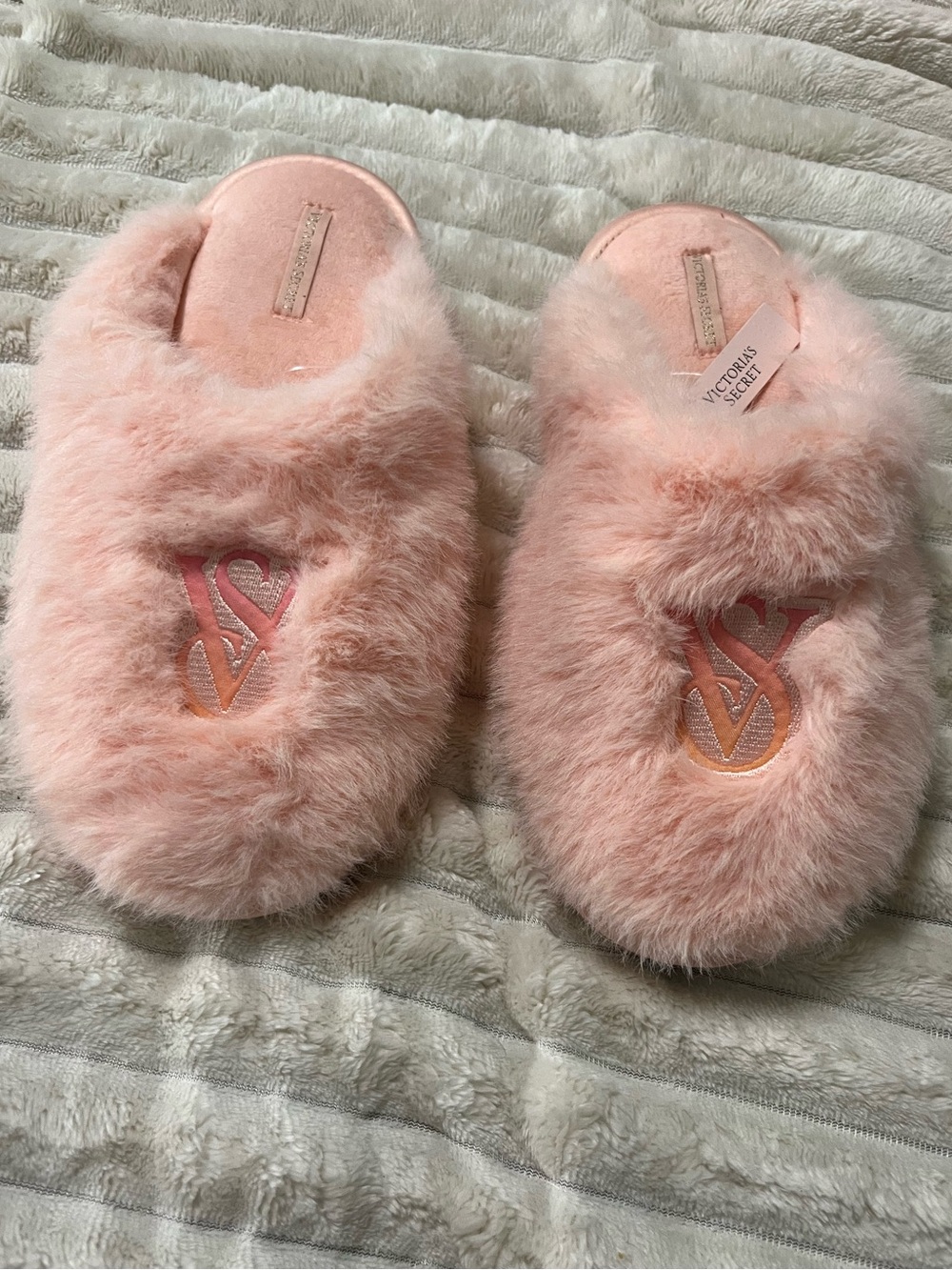 Victoria's Secret Blush Pink Fuzzy Slide Slippers (Size Large)